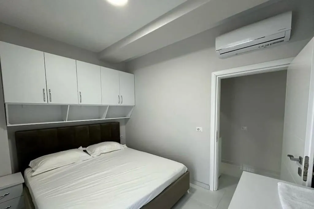 Evi'S Apartament Ne Plazh Buze Detit Durrës