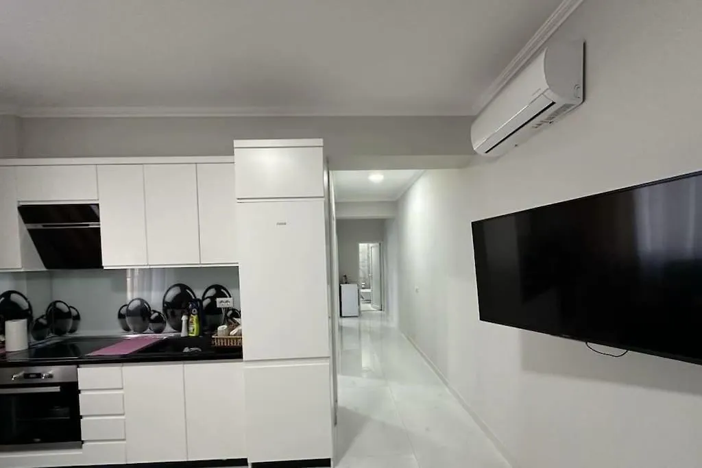 Evi'S Apartament Ne Plazh Buze Detit Durrës